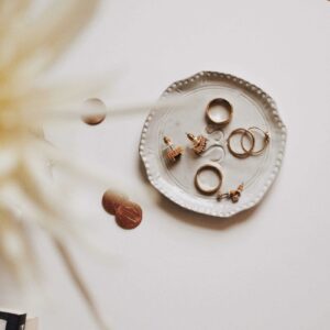 artificial jewellery